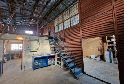 Spațiu comercial, de 270 mp, în Central - 3