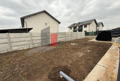 Duplex cu 4 camere cu Canalizare în Exterior Est - 21