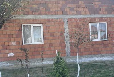 Casă cu Teren 533 Mp în Sânmihaiu Român - 3