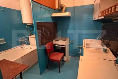 Apartament cu 3 camere semidecomandat în Central - 2