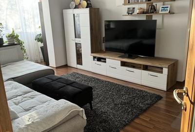 Apartament cu 2 camere nedecomandat în Aradului