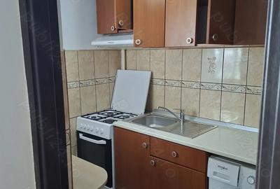 Direct proprietar Garsoniera Titan - 4