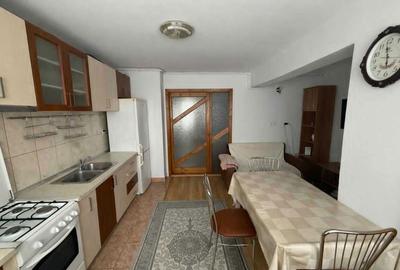 Apartament cu 3 camere decomandat în Gară - 1