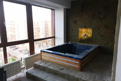Penthouse cu 4 camere decomandat în Găvana 3