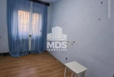 Apartament cu 4 camere cu centrala propie etajul 3