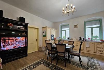 Apartament cu 3 camere semidecomandat în Centrul Istoric - 9