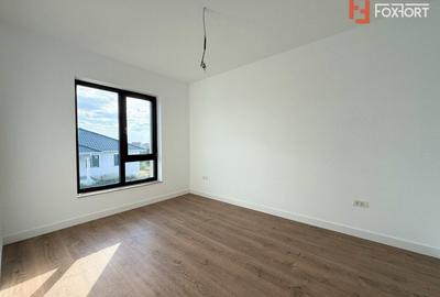 Duplex cu 5 camere cu Canalizare în Dumbrăvița - 6