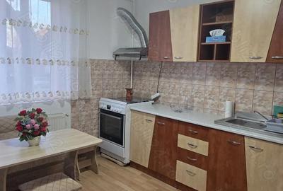 Apartament cu 2 camere decomandat în Tăbăcari - 3