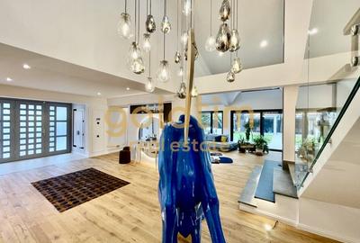 UNICA/ABSOLUT SUPERBA/ VILA INDIVIDUALA/IANCU NICOLAE/CURTE GENEROASA - 42