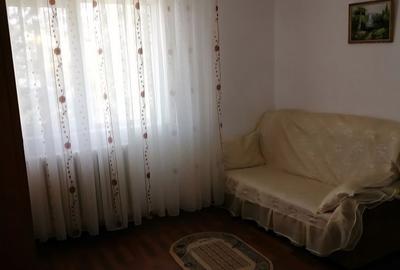 Apartament cu 3 camere decomandat în Sud - 2