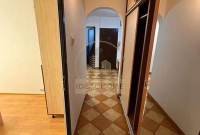 Apartament cu 3 camere decomandat în Canta - 4