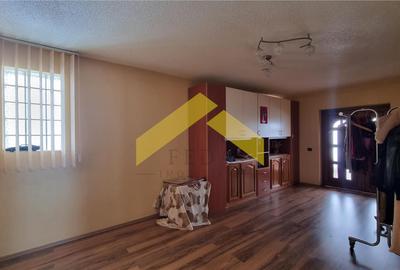 Casă individuală cu 5 camere cu Canalizare în Zădăreni - 3