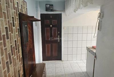 Apartament cu 2 camere nedecomandat în Micro III - 10