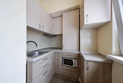 Vand apartament patru camere Vand apartament patru camere - 8