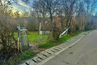 Teren intravilan 1.250 mp, drept, deschidere >20 ml, Dra - 5