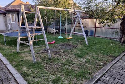 Casă cu 4 camere în Piața Cluj - 1