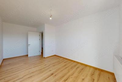 Casa Duplex cu 3 dorm.+ Dressing + Panouri Solare! Cu 2 intrari! - 2