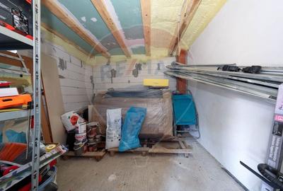 2 case cu curte proprie - locatie centrala - 16