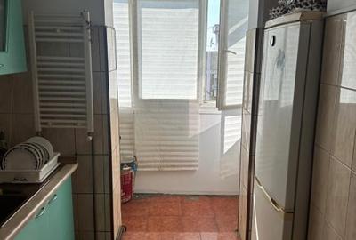 Apartament 3 camere decomandat Drumul Taberei, Frigocom - 2