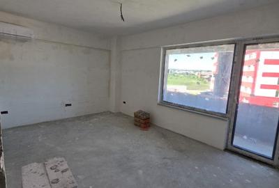Apartament cu 2 camere decomandat în Podu Roș - 10