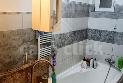 Apartament cu 2 camere decomandat în Micro 17 - 3