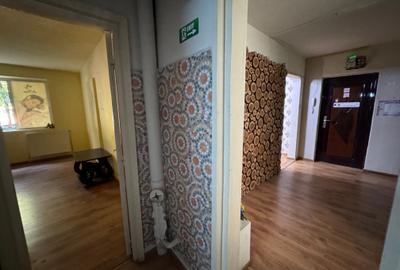 2 cam, parter, cu balcon, 50 mp, fara imbunatatiri, str. Unirii - 13