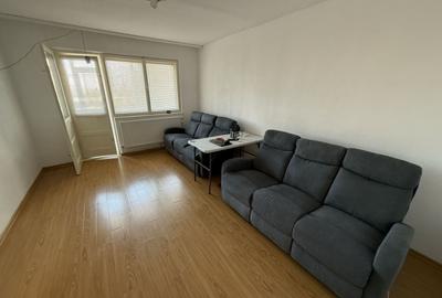Apartament cu 3 camere decomandat în Casa de Cultură - 1