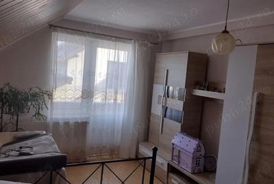 Casă cu 6 camere cu Teren 534 Mp în Geamăna - 9