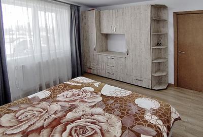 Apartament cu 2 camere semidecomandat, mobilat în Tractorul - 11
