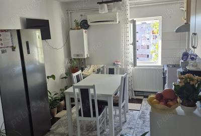 Vand apartament 3 camere - 8