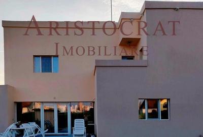 Casă cu 5 camere cu Teren 476 Mp în Ostratu - 5