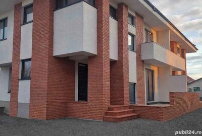 Casă cu 6 camere cu Teren 290 Mp în Cumpăna - 1