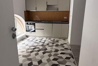 Apartament cu 3 camere decomandat în Exterior Vest - 3