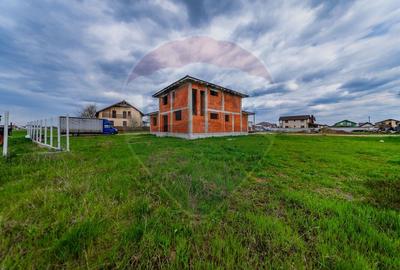 Casa / Vila la rosu Zimand-cuz - 13
