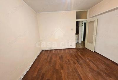 Casă cu 2 camere decomandat cu Canalizare în Piața Centrală - 8