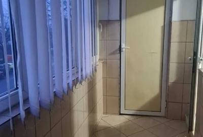 Apartament cu 3 camere decomandat în Nicolina - 6