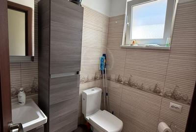 Duplex cu 3 camere cu Canalizare în Florești - 9