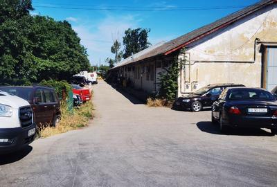 Spațiu comercial, în Sud - 5