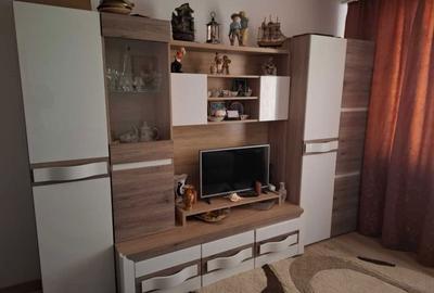 Apartament cu 4 camere semidecomandat în Central - 4