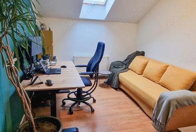 Apartament cu 3 camere decomandat în Plăvăț II - 3