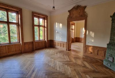 Apartament cu 3 camere semidecomandat în Central - 5