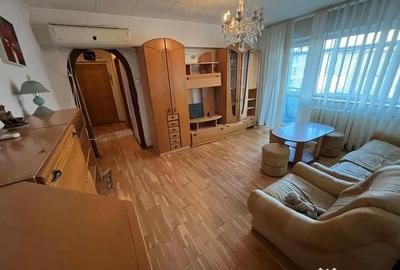 Apartament cu 3 camere semidecomandat în Central - 3