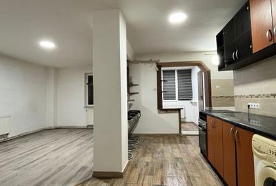 Apartament cu 4 camere decomandat în Central - 8