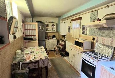 Casă cu 4 camere cu Canalizare în Casa de Cultură - 5