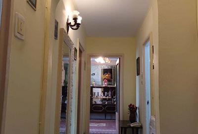 Vand apartament cu 2 camere,zona 1 Decembrie 1918 ,sectorul 3 ,Bucure?ti ,Str.Beca?ei nr.6A - 10