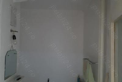 Apartament cu 3 camere semidecomandat în Central - 8