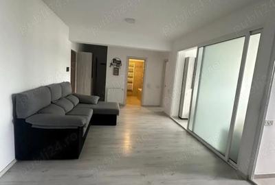 Apartament cu 3 camere decomandat în Tractorul - 8