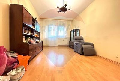 Apartament cu 3 camere de vânzare în zona Drumul Gazarului - 4