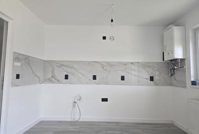 Apartament cu 3 camere decomandat în Exterior Vest - 2