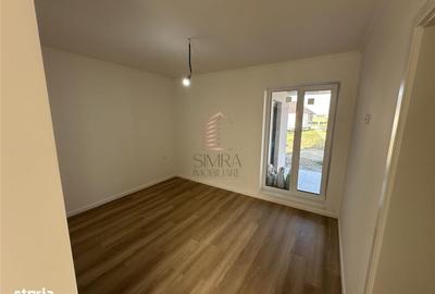 Casă cu 4 camere în Sântandrei